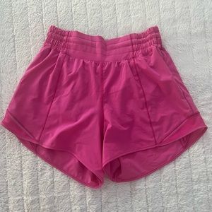 lSonic pink lululemon Hottie hots